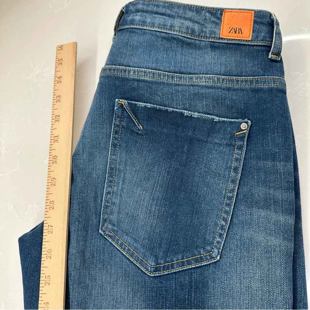 Zara Distressed Straight Leg Jeans. Size: 6 Women’s - Picture 14 of 16